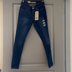 Levi’s Sculp 710 Super Skinny Jeans